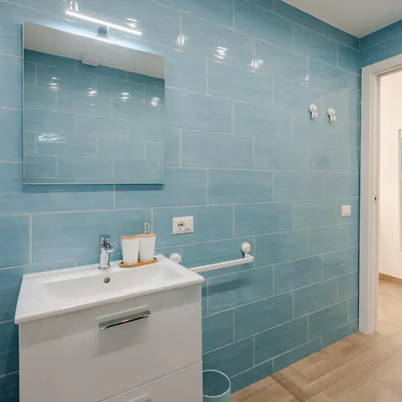 - Le Tre Perle Del Golfo Guest house